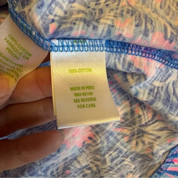 2/40 Lily Pulitzer Etta V-Neck T-Shirt - Women’s Small - Picture 8 of 8